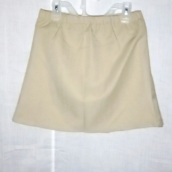 Girls Shorts - Picture 2 of 4